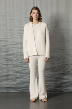 SMINFINITY – Fluffy Garter Jacket in Ivory | Cashmere-Seiden Strickjacke