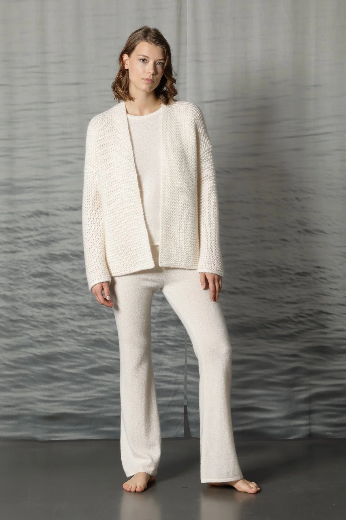 SMINFINITY – Fluffy Garter Jacket in Ivory | Cashmere-Seiden Strickjacke